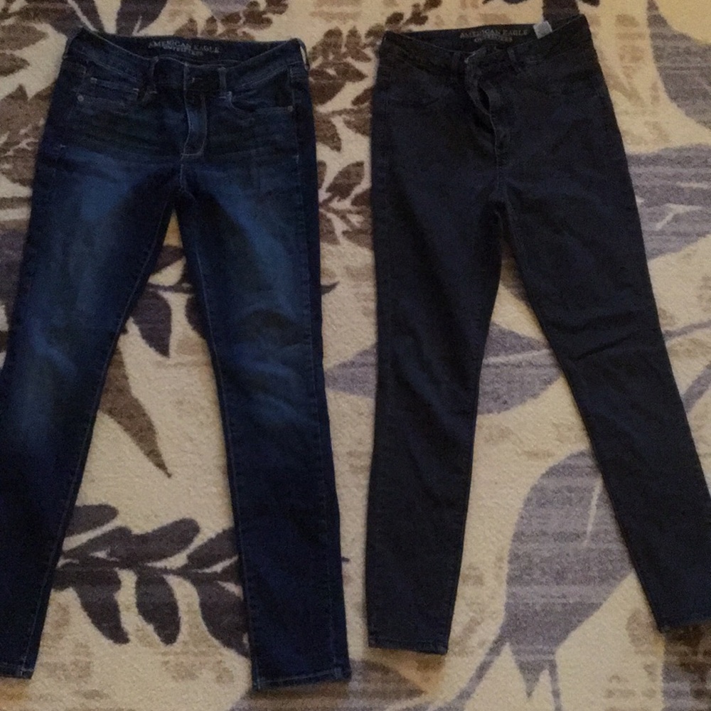 2 pairs of American eagle pants